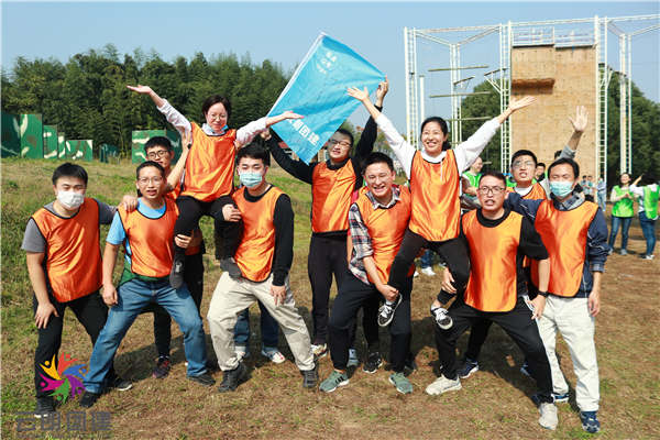 南京秋天团建拓展活动—中兴公司户外拓展训练